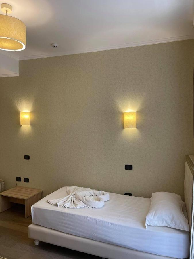 Germany Hotel ดูร์เรส ภายนอก รูปภาพ