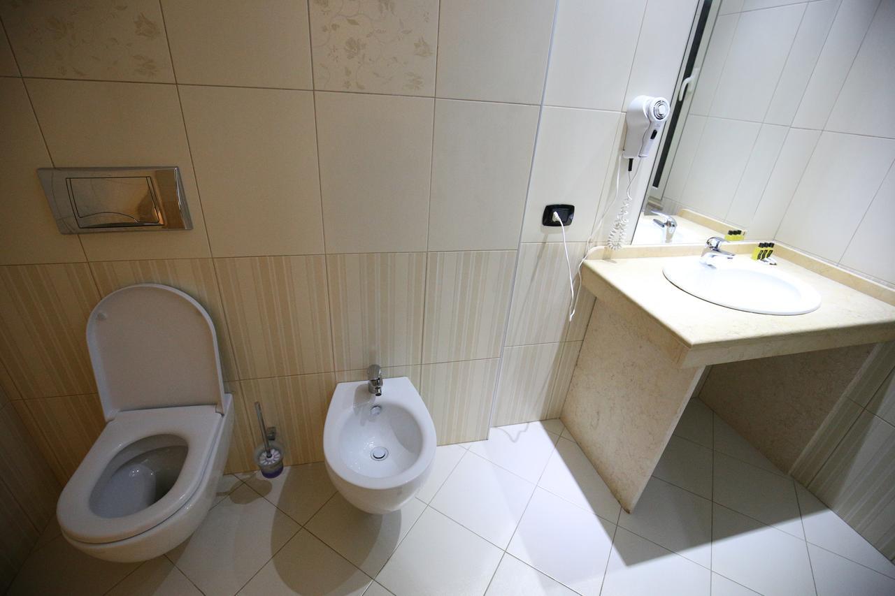 Germany Hotel ดูร์เรส ภายนอก รูปภาพ