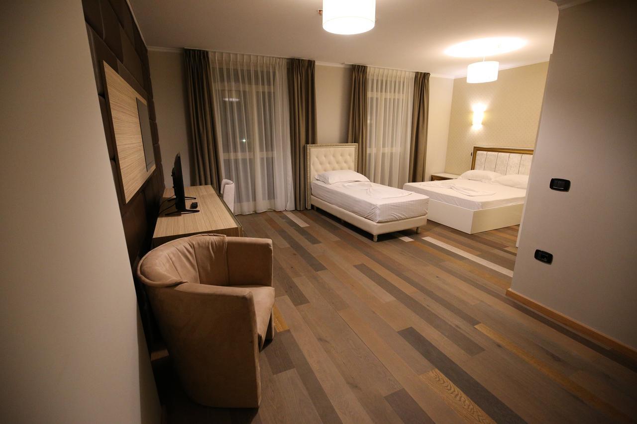 Germany Hotel ดูร์เรส ภายนอก รูปภาพ