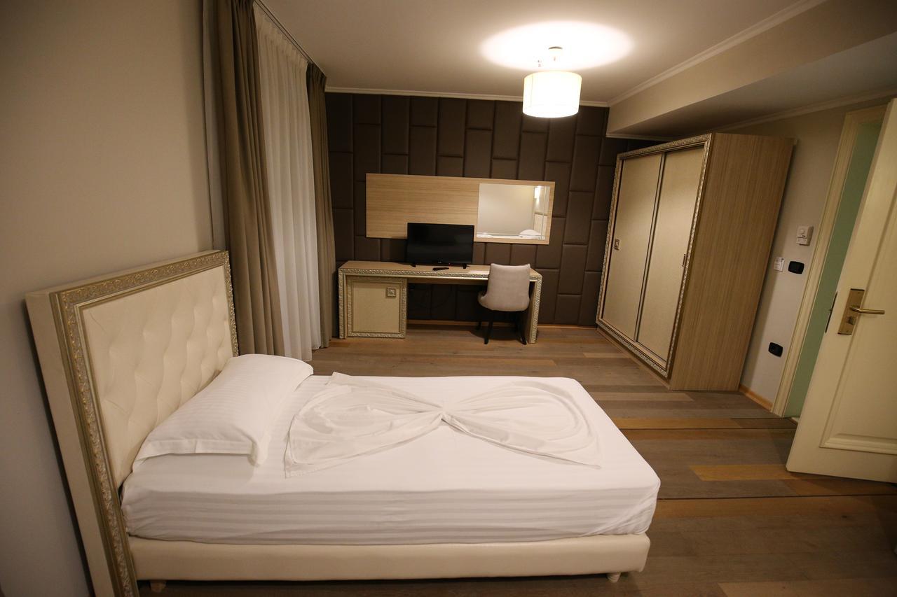 Germany Hotel ดูร์เรส ภายนอก รูปภาพ